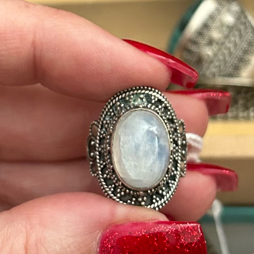 .925 Sterling silver & Moonstone ring